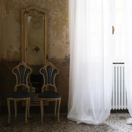 Résidence Palazzo Albricci Peregrini *